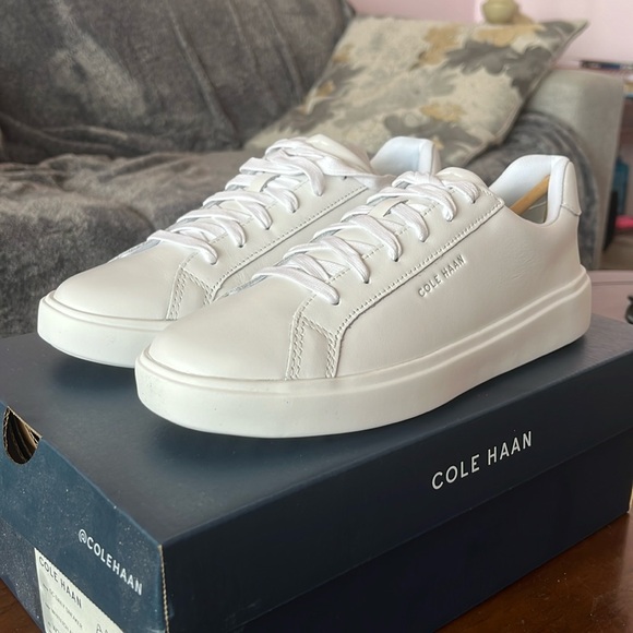 White Sneakers - Picture 1 of 9